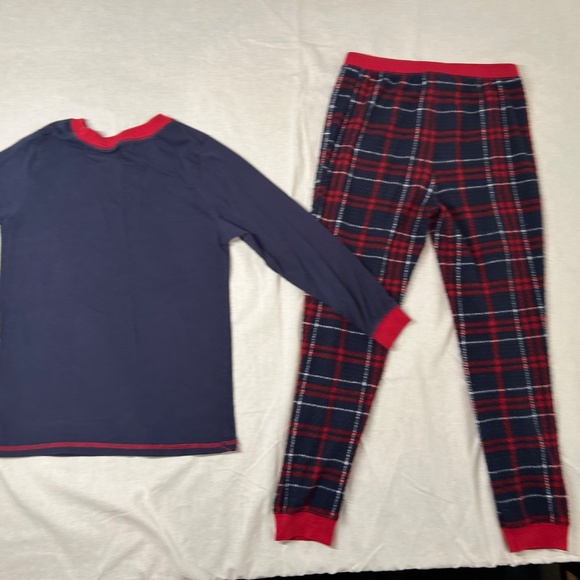 Kids Weatherproof Vintage 2-Piece Pajama Set – Navy Top & Red Plaid Fleece Pants - Picture 2 of 5